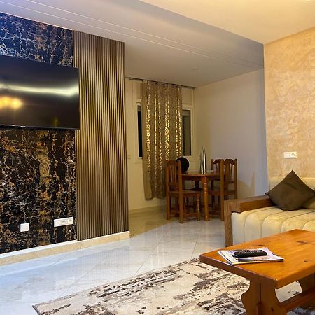 Apprt Lux Apartment Oujda Bagian luar foto